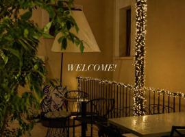 Albergo Diffuso Ginevra Boutique Rooms - Palazzo Leosini - Residenze D'Epoca, hotel v destinácii LʼAquila