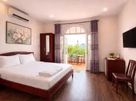 Salyna Motel