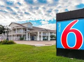 Motel 6-Waxahachie, TX