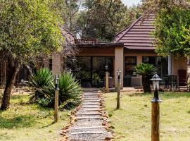 Mabalingwe Nature Reserve - Elephant Lodge - Tjaila, hotell sihtkohas Bela-Bela