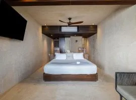 Beachfront Villa Soliman Bay- 8 bedrooms