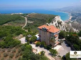 Theodos Hotel
