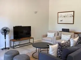 Luxury 2BR Apartment Victoria Falls Estate