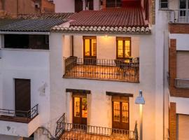 Ca la Inés, Hotel in Corbera