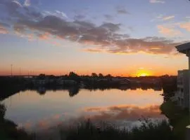 Lake Sunset Views, A Bet You'll Never Regret!