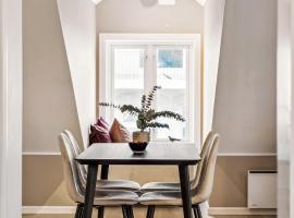 70 Degrees North City Apartments, hotelli Tromssassa