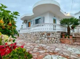 Elisabet Seaside Villa