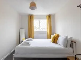 Family contractor friendly 4BR private pa…