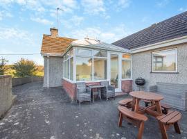 Penyrorsedd Cottage, hotel a Llanfachraeth