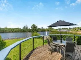 River View-Ukc6112