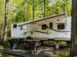 2-bedroom Camper Trailer Cottage #3