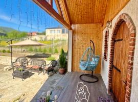 Chalet Harmony, מלון בBagdatʼi