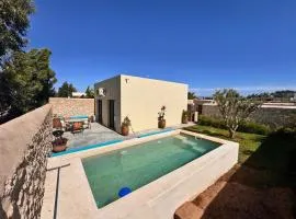 Pavillon chic, piscine privée