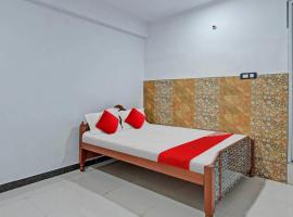 Hotel O Darpan And Marriage Hall، فندق في Nagri