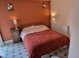 Relaxed rural apartment 15 min from coastal walks