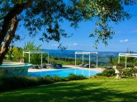 Villa Le Polle di Meletro - Exclusive Tuscan Villa with Private Pool & Panoramic Glass Sauna