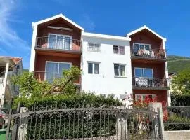 Seaside Apartments