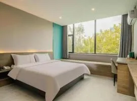 7 Days Inn Weihai High-Speed Railway & Bus Station