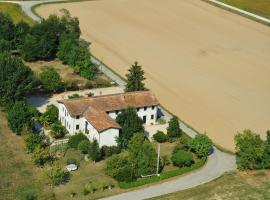 Agriturismo La Prateria, farm stay in Gazzo