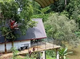 Rainforest River Cabana & Villa
