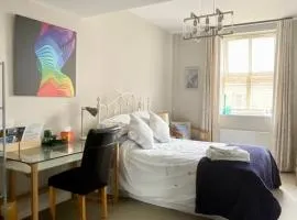 Comfy, convenient room in Norwich city centre home