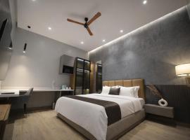 The Cozy Chaos, Hotel in Agra