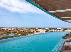 Tivoli LA VIE Muscat Hotel & Residences, отель в Маскате