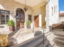 Villa Nazareth - Boutique hotel in a central location