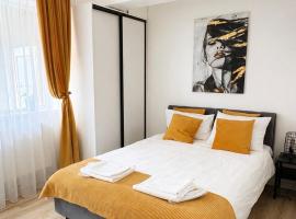 Yellow Apartment, khách sạn ở Floreşti