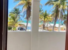 Costa Esmeralda, few steps from beach and centre