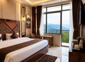 Hotel Himalayan Heaven - A Most Luxury & Best Mountain View Hotel In Mussoorie By lilly, hotel i Mussoorie