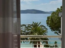 Elena Hotel