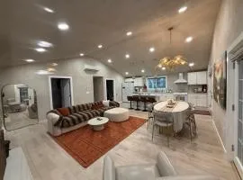 Deluxe vc home 3 bd/2bath, whealchair accessible