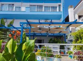 Celeste Deluxe Apartments