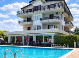Residence Alexandra Stay, hotell Sirmiones