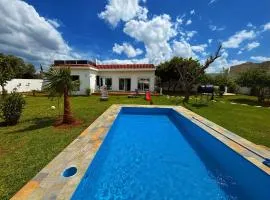 Luxury Villa with Pool & Garden5km from Cabo