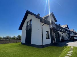 Villa Serenity โรงแรมในLaszczki