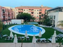 Apartamento con Piscina Terraza y Garaje a 400m de la Playa