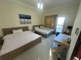 Spacious Villa With Master bedrooms, hotel a Dubai