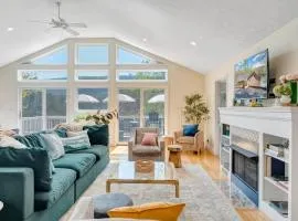 Heron's Cove - Pet friendly, Private Dock!