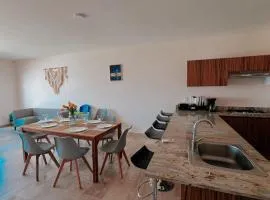 Departamento en Costa de Oro a 2 cuadras de la playa y restaurantes a 5 minutos de wtc y centros comerciales 2 habitaciones 3 camas y 2 baños