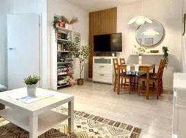 Apartament Etna Kołobrzeg - 2 pokoje, balkon, 450 m do plaży, port i molo, self check-in