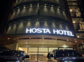 Hosta Inn Hotel and Resort โรงแรมในEdappāl