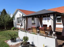 Ferienbungalow Meerjungfrau im Seebad Ueckermünde, ξενοδοχείο σε Ueckermunde