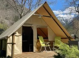 Tente de 4 personnes en pleine nature