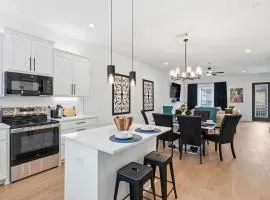 Pet-Friendly Home with Arcades, EV Charging- Sleeps 8