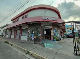 Yek Hostels