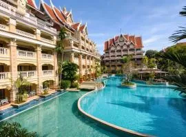 Aonang Ayodhaya Palace Krabi Beach Resort near Ao Nang
