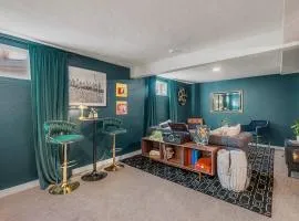 Private Speakeasy Suite w/ Theater • Near Downtown - Double Room - Double Room
