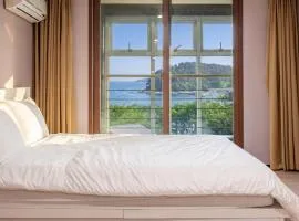Geoje Erion Pet-Friendly Pension